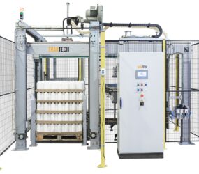 Depalletizer machine for glass, plastic, and can botlle designed by Traktech SL