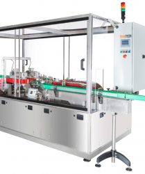 Side-Grip rinser with blow and vacuum of ionized air full view of the Traktech equipment